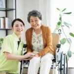 【ホームヘルパー監修】男性介助で「気まずい」を減らすための配慮と心の距離の保ち方