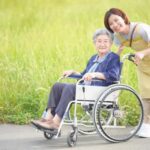 【ホームヘルパー監修】介護用ベッドの柵は誰に必要？特徴から考える安全な使い方と判断基準